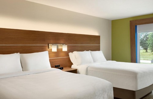 Searcy Hotel | Holiday Inn Express & Suites Searcy by IHG