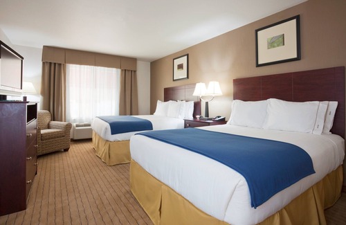 Antigo Hotel | Holiday Inn Express & Suites Antigo by IHG