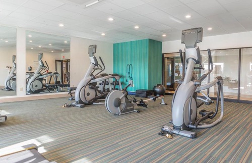 Clarion Hotel | Holiday Inn Express & Suites Clarion by IHG