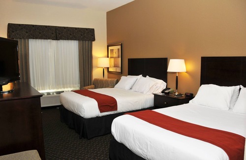 Clinton Hotel | Holiday Inn Express & Suites Clinton by IHG