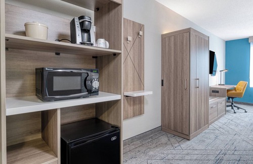 Gahanna Hotel | Holiday Inn Express & Suites Gahanna/Columbus Airport by IHG
