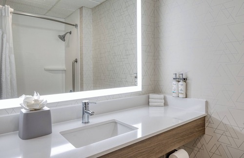 Gahanna Hotel | Holiday Inn Express & Suites Gahanna/Columbus Airport by IHG