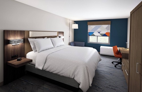 Manor Hotel | Holiday Inn Express & Suites Austin - Manor by IHG