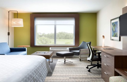 Moody Hotel | Holiday Inn Express & Suites Moody - Leeds by IHG