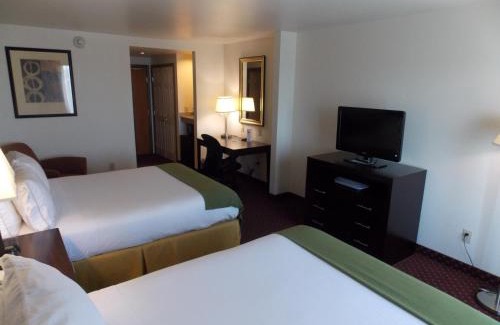 Lindbergh Lawns Hotel | Holiday Inn Express Syracuse-Fairgrounds by IHG