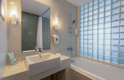 Heping Hotel | Holiday Inn Express Tianjin Heping by IHG