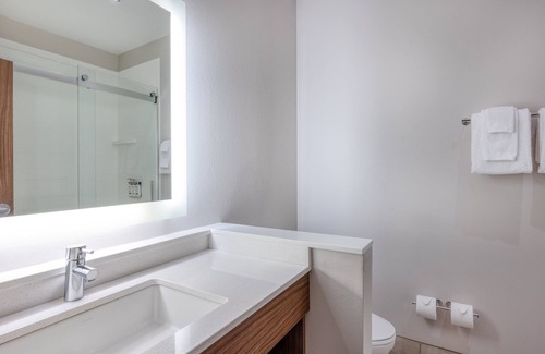 Troy Hotel | Holiday Inn Express Troy by IHG