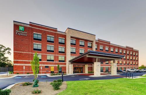 Holly Springs Hotel | Holiday Inn Express Holly Springs - Raleigh Area by IHG