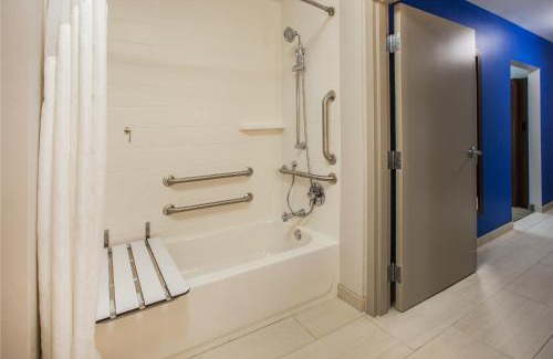 Port Wentworth Hotel | Holiday Inn Express & Suites - Savannah N - Port Wentworth by IHG