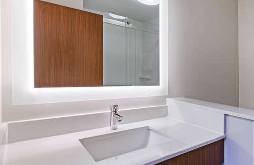 Sand Springs Hotel | Holiday Inn Express & Suites Tulsa West - Sand Springs by IHG