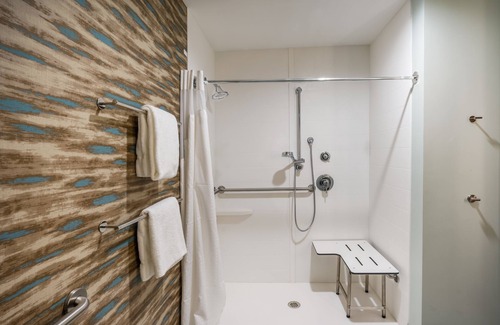 Simpsonville Hotel | Holiday Inn Express & Suites Greenville SE - Simpsonville by IHG