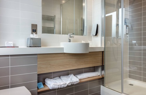 Wigan Hotel | Holiday Inn Express Wigan by IHG