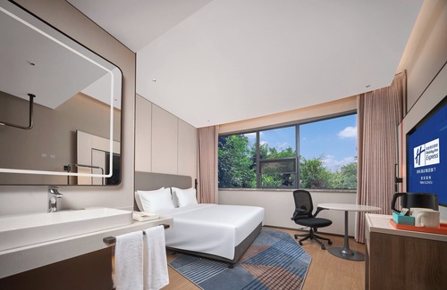 Cuiping District Hotel | Holiday Inn Express Yibin Xuzhou by IHG