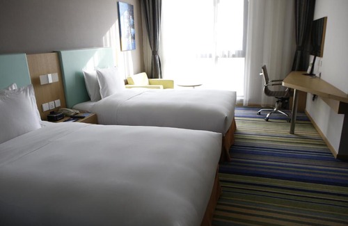 Bayuquan District Hotel | Holiday Inn Express Yingkou Onelong Plaza by IHG