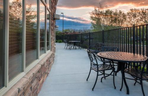 Grand Junction Hotel | Holiday Inn Hotel & Suites Grand Junction-Airport by IHG