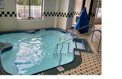 Elgin Hotel | Holiday Inn Hotel & Suites Chicago Northwest - Elgin by IHG