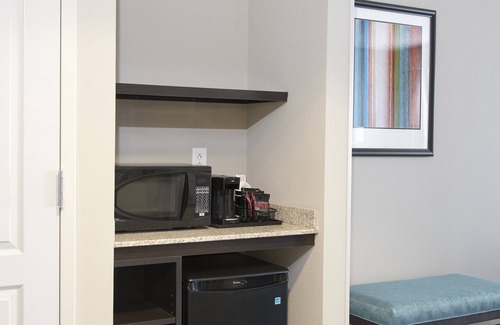 West Newton Hotel | Holiday Inn Indianapolis Airport by IHG