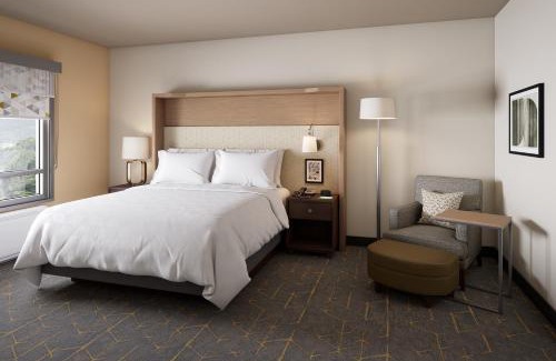 Holtsville Hotel | Holiday Inn - Long Island - ISLIP Arpt East by IHG