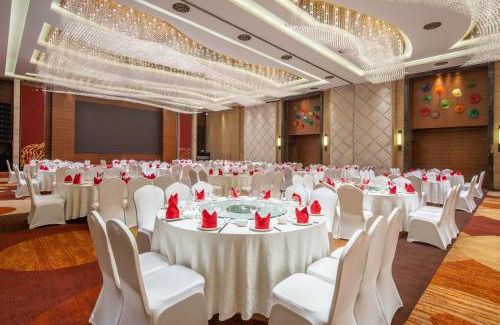 Qinzao Hotel | Holiday Inn Nantong Oasis International by IHG