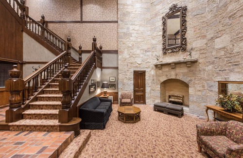 Allenton Hotel | Holiday Inn St. Louis West Six Flags by IHG