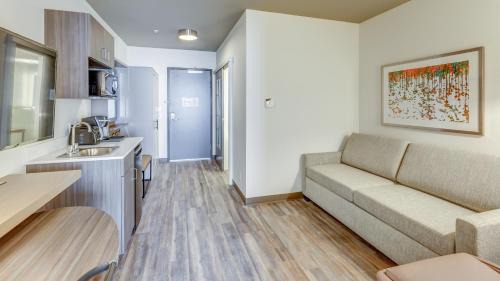 Bellingham Hotel | Holiday Inn & Suites Bellingham by IHG