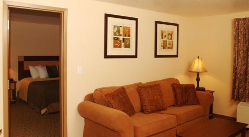 Galeville Hotel | Holiday Inn & Suites Syracuse Airport - Liverpool by IHG