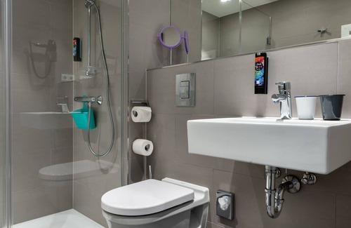 Wandsbek Hotel | Holiday Inn - the niu, Keg Hamburg Ost by IHG