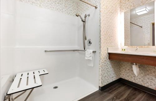 Buena Hotel | Holiday Inn Yakima by IHG