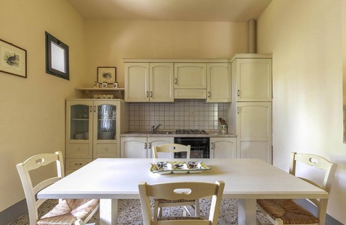 Montopoli in Val d'Arno House | Holiday Home Tuscany with Pool Access