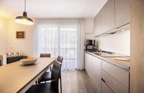 Mareo Apartment | Holiday Apartment "Sis Residenz Bun Sté" with Mountain View, Whirlpool and Sauna
