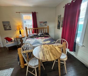 Banff Bed & Breakfast | Holiday Lodge Cabins