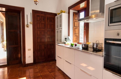 Santa Brigida Villa | Holiday Mansion Bandama by VillaGranCanaria