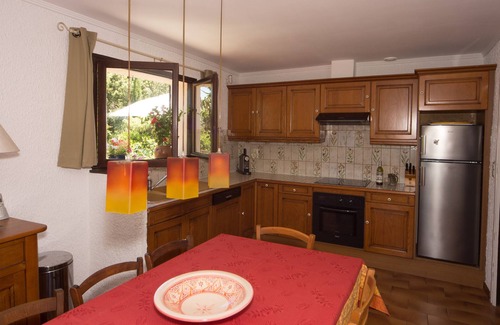Prades-sur-Vernazobre Villa | Holiday paradise with safe, heated swimming pool (April-Nov.) Panoramic views!