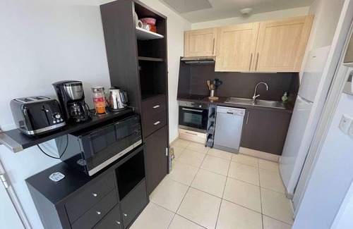 Le Brusc Apartment | Holiday rentals in Six-fours with swimming pool and private parking and 800m from the beach