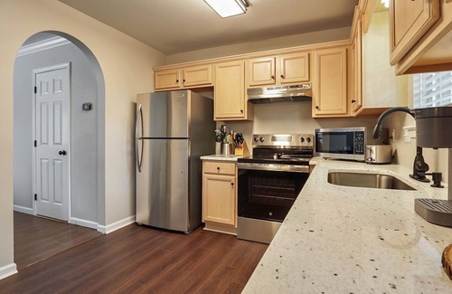Alabaster House | HOLIDAY SALE at Warrior Landing!