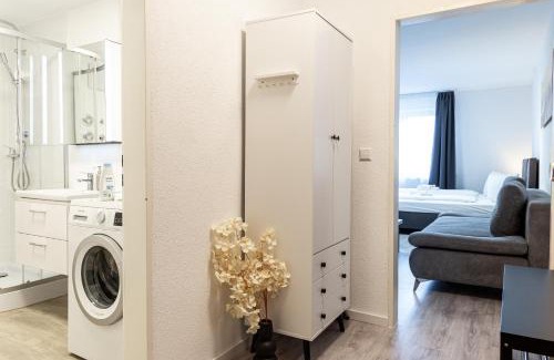 Weingarten Apartment | Holiday&Stay, Apartment Stay, Küche, 85Zoll TV, WLAN