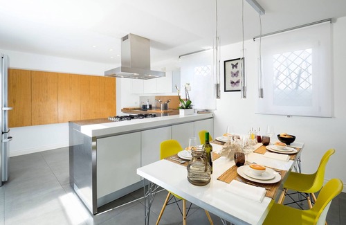 Borgo-Sanzio Apartment | holiday vacation apartment penthouse rental, italy, sicily, sicilia, catania, view, walk to town, air conditioning, inte