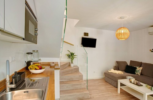 Sonnenland House | Holiday Villa 'Bungalow Sonemar Sunshine' with Sea View & Shared Pool