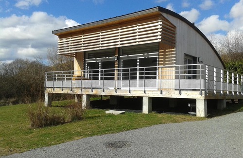 Menet Ski Chalet | HOLIDAY VILLAGE OF LAKE MENET/FACING THE LAKE OF 14 HECTARES