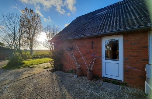 Hattstedtermarsch Apartment | Holidays directly behind the dike in the apartment on the Ferienhof Kohn