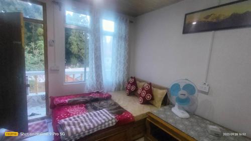 Mirik House | Holidays homestay