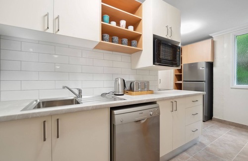 Leura Apartment | Holley House in Leura Blue Mountains Australia
