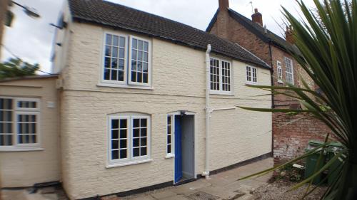 Brough House | Holly Cottage, Hidden gem in the Yorkshire wolds