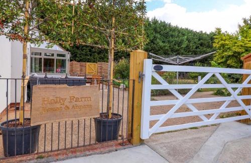 Colchester House | Holly Farm and Annexe