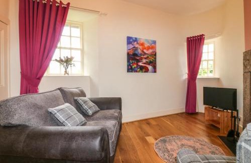 Banchory House | Holly Leaf Cottage - Drum Castle Estate