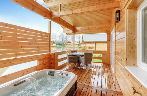 York Ski Chalet | Holly Tree Lodge Accessible