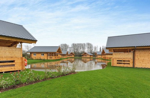 York Ski Chalet | Holly Tree Lodge Accessible