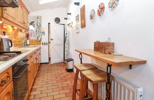 Briston Cottage | Hollyhedge Cottage