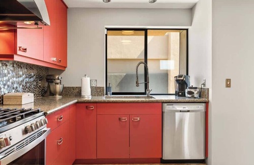 Uptown Design District House | Hollywood Cinema Masterpiece!