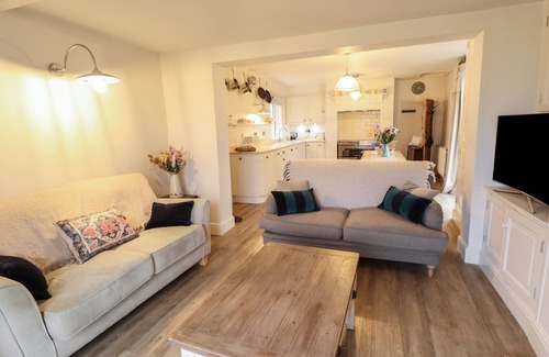 Frampton Cottage | Holt House